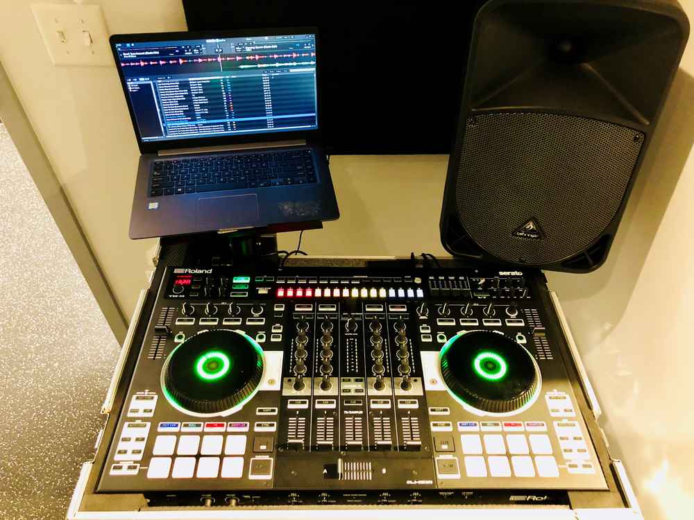 Bach to Rock Naperville DJ station